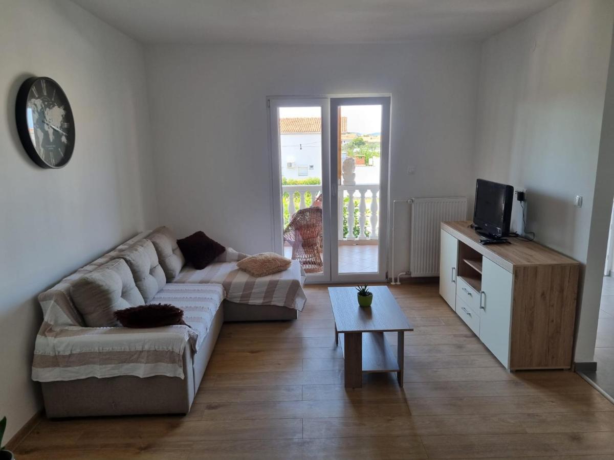 Apartment Mate Sukošan Exteriör bild