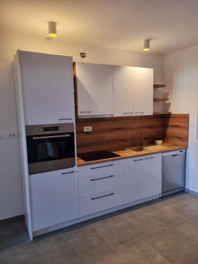 Apartment Mate Sukošan Exteriör bild