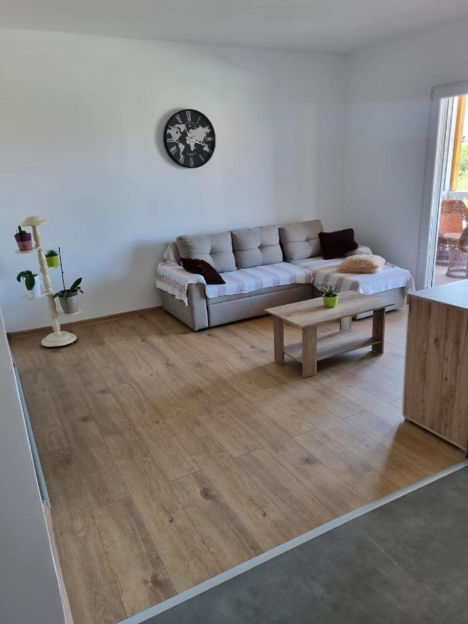 Apartment Mate Sukošan Exteriör bild